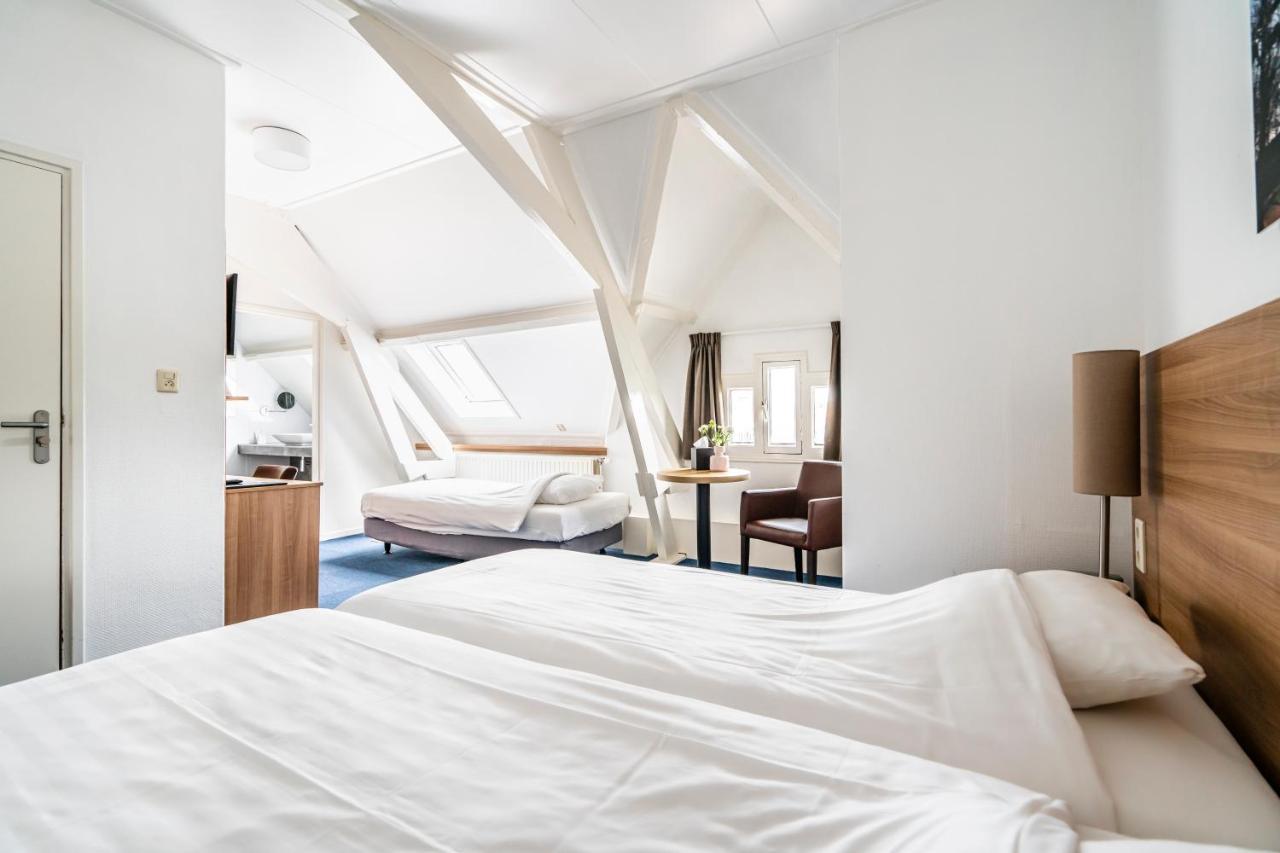 Hotel Hulst Bagian luar foto