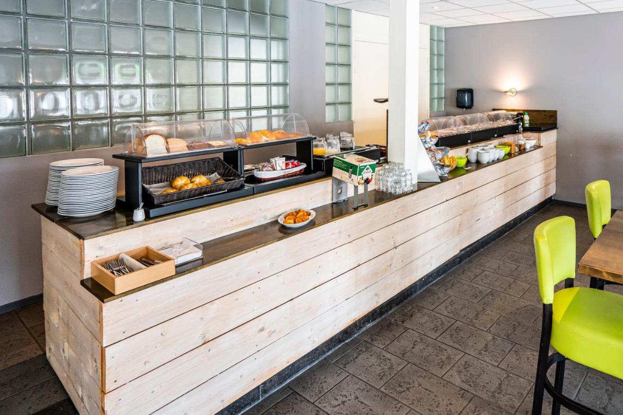 Hotel Hulst Bagian luar foto