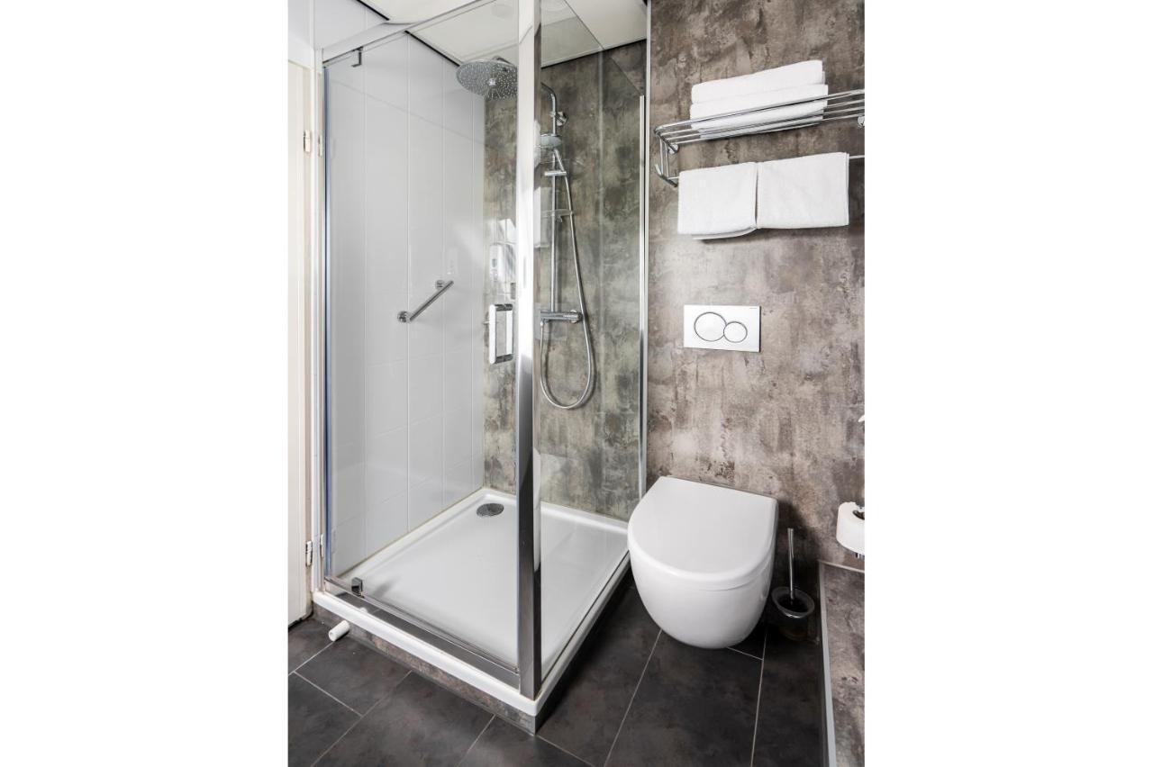 Hotel Hulst Bagian luar foto