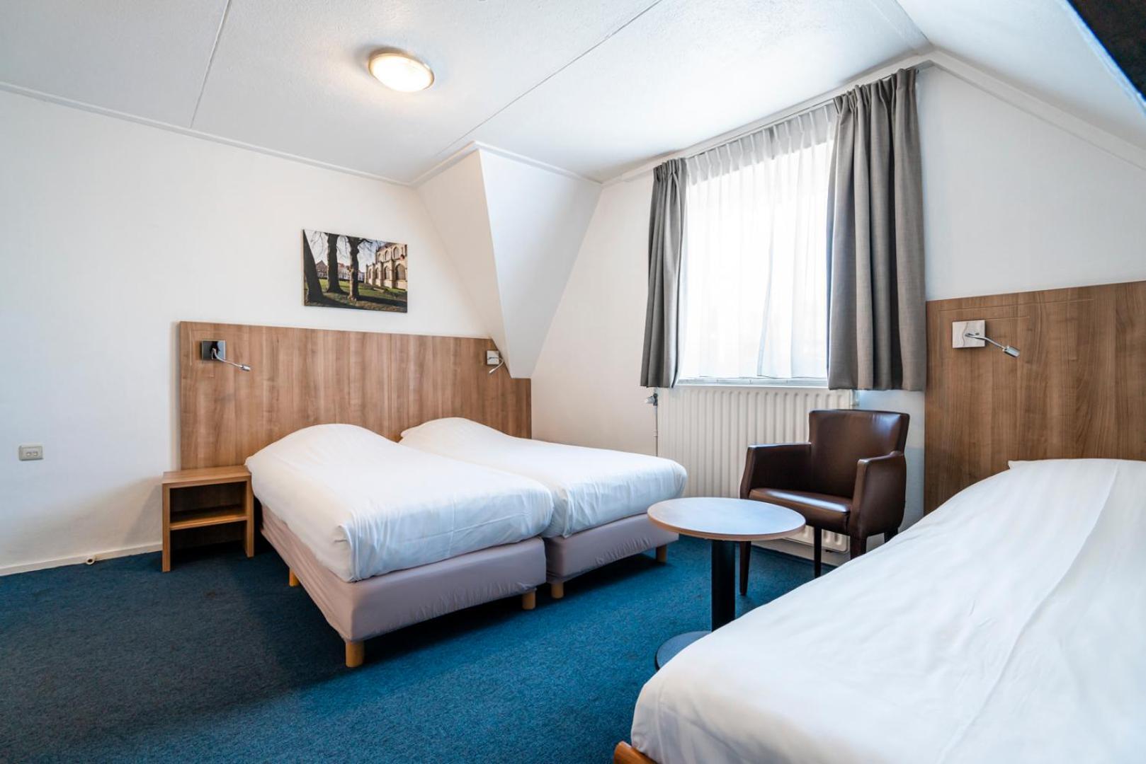 Hotel Hulst Bagian luar foto