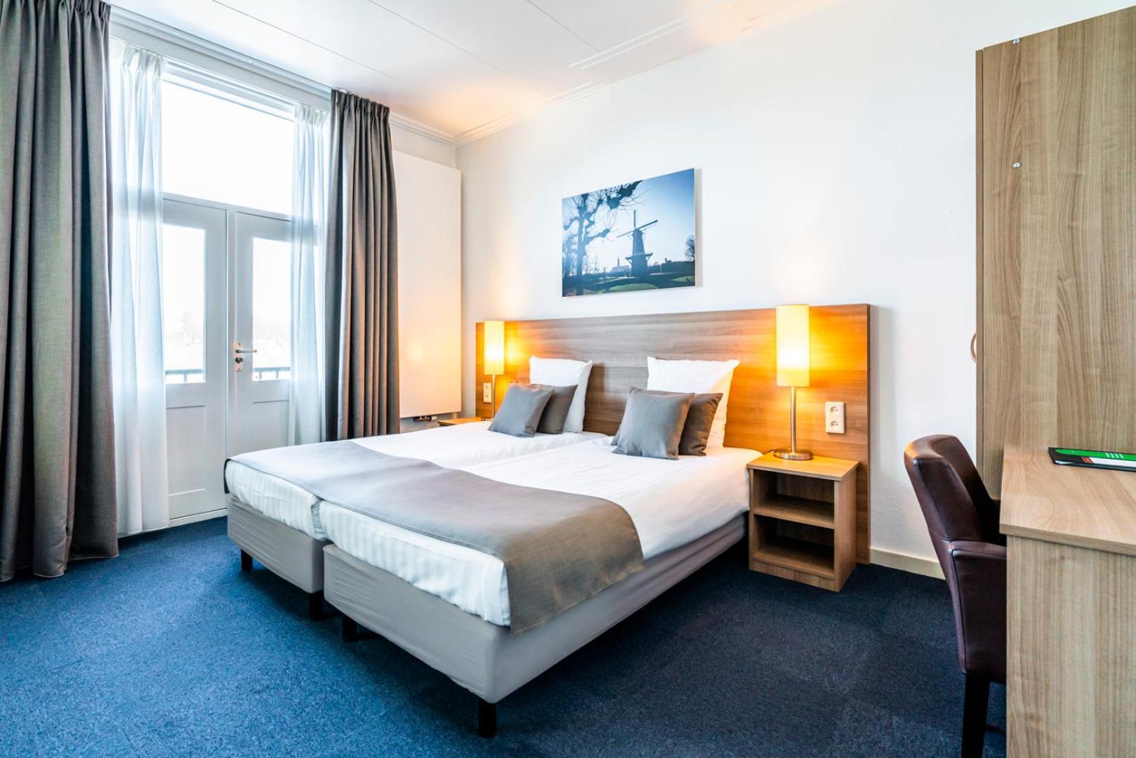 Hotel Hulst Bagian luar foto