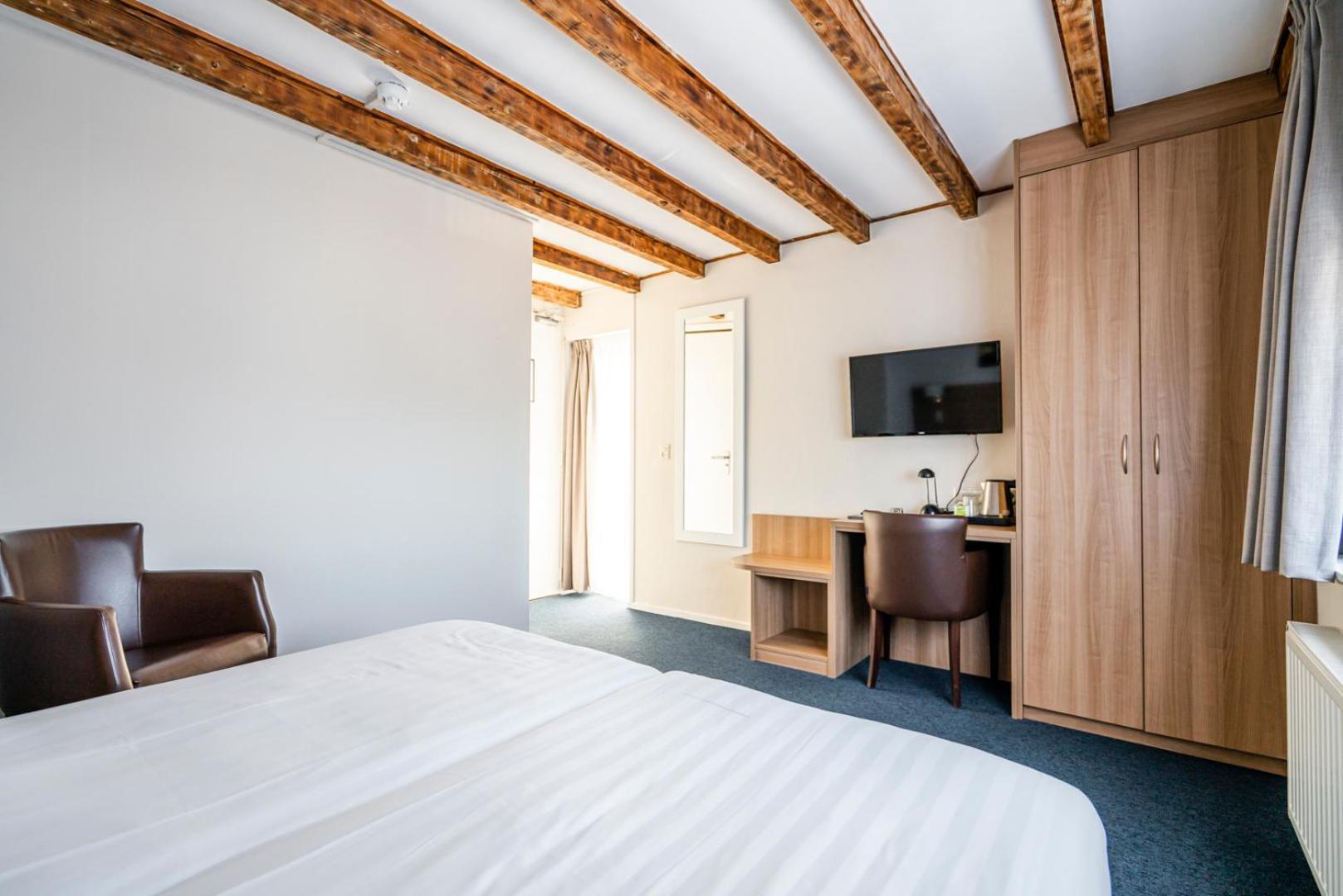 Hotel Hulst Bagian luar foto