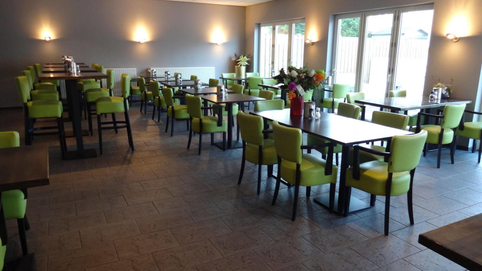 Hotel Hulst Bagian luar foto
